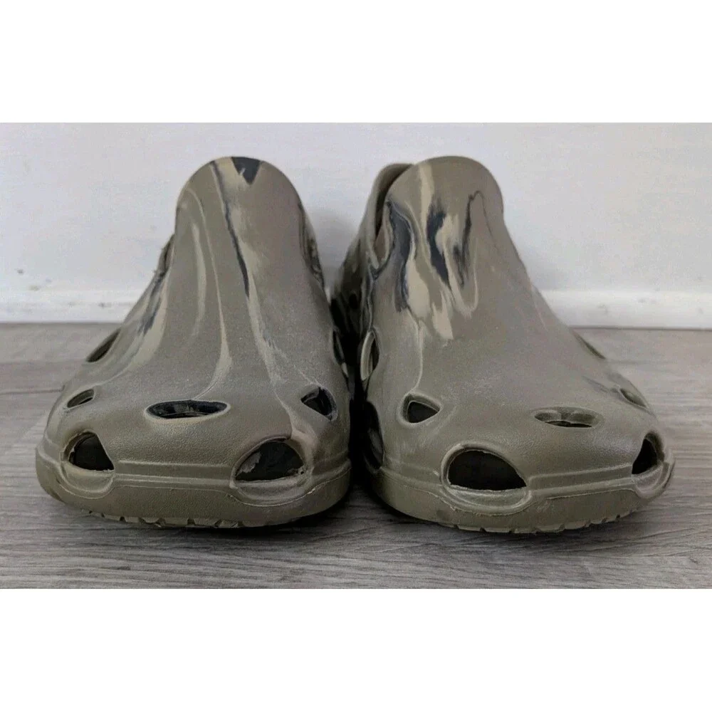 Huk Performance Fishing Brewster ATR Men’s Sz 9 Rubber Shoes Green Camo